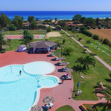 Rey Beach Club Monte Nai Buitenkant foto