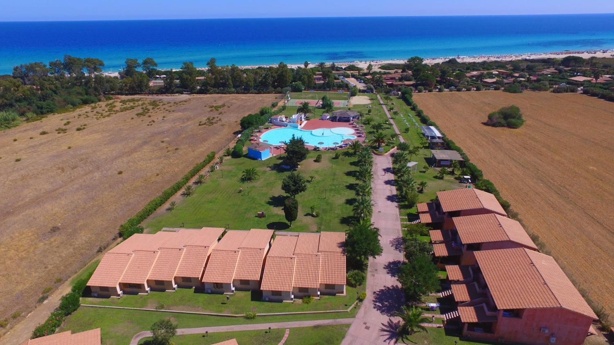Rey Beach Club Monte Nai Buitenkant foto