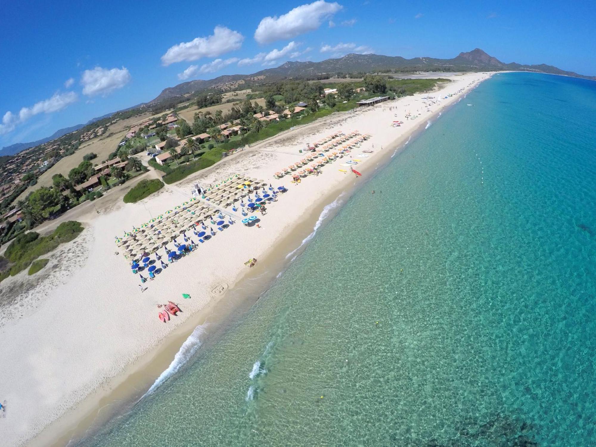 Rey Beach Club Monte Nai Buitenkant foto