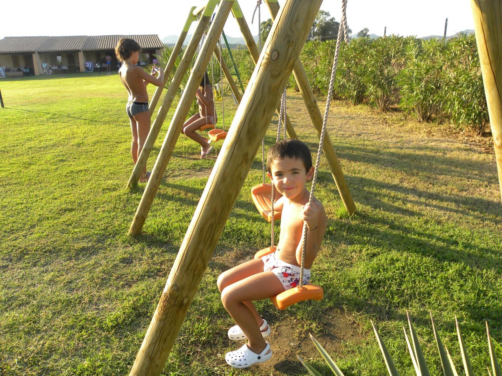 Rey Beach Club Monte Nai Buitenkant foto